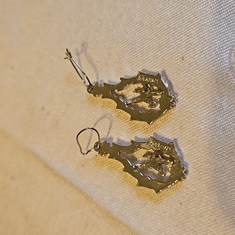 Vintage Sarah Coventry 1974 "Personally Yours K" Silver-tone Earrings - Picture 2 of 3